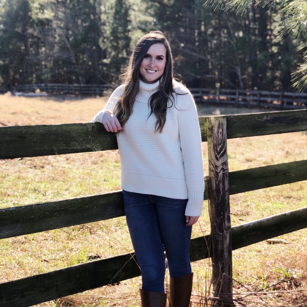 Meet your Posher, Katelyn